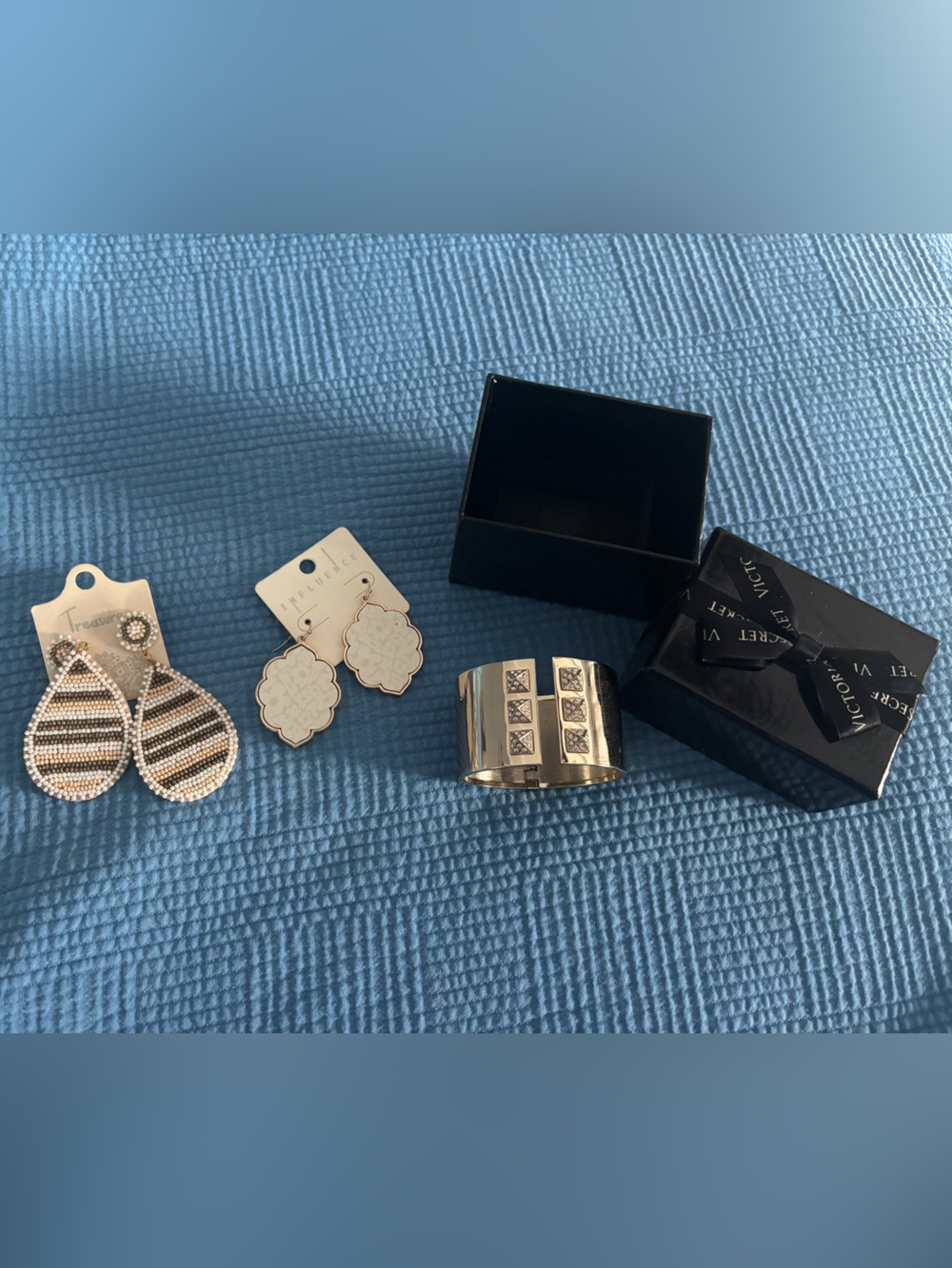 Victoria's Secret Silver Wide Cuff Bracelet n earrings